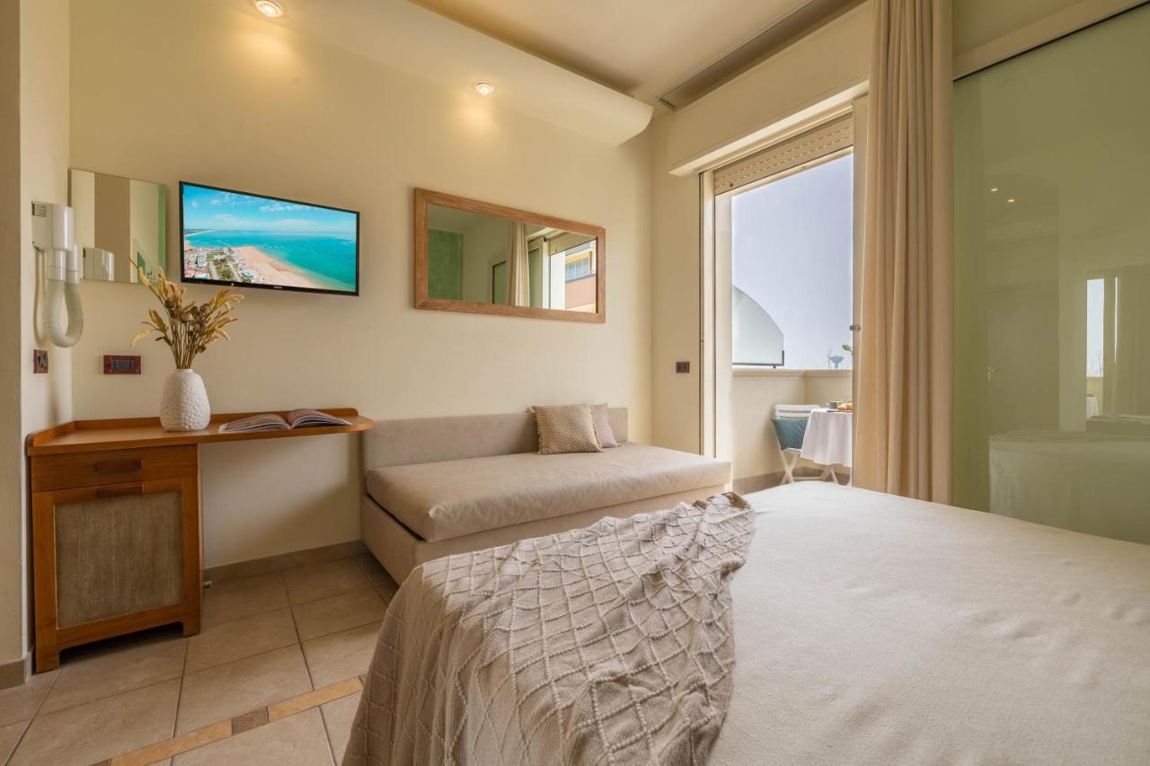 Hotel Smeraldo تْشيزيناتيكو المظهر الخارجي الصورة