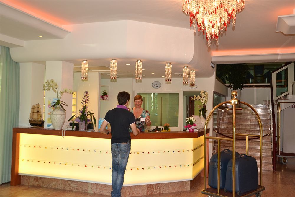 Hotel Smeraldo تْشيزيناتيكو المظهر الخارجي الصورة