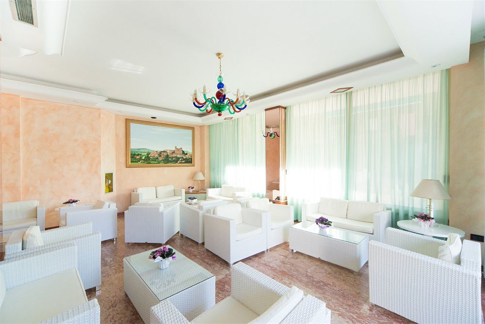 Hotel Smeraldo تْشيزيناتيكو المظهر الخارجي الصورة